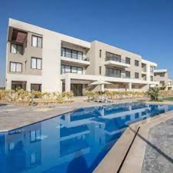 ازها الساحل الشمالي دور متكرر 3 غرف نوم